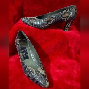 Stuart Weitzman Snakeskin Pattern Leather Heels Gray, Black and Brown - Size 7.5